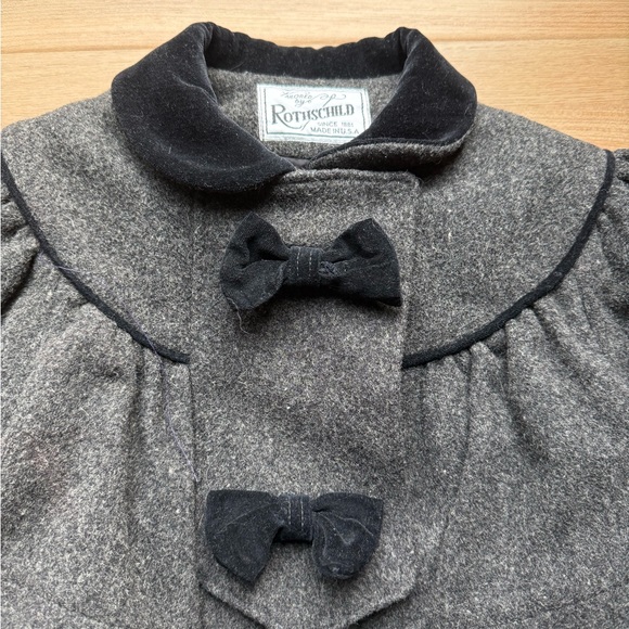 Rothschild | Vintage Gray Girl’s Wool Dress Coat Black Bow Button Up | size 4 - Picture 3 of 12